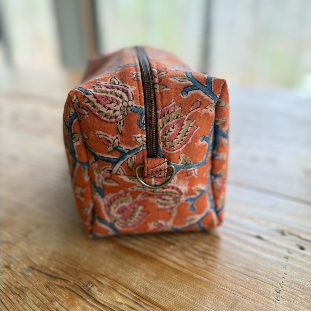 Printed Orange Floral Tote and Pouch Set - Picture 10 of 12